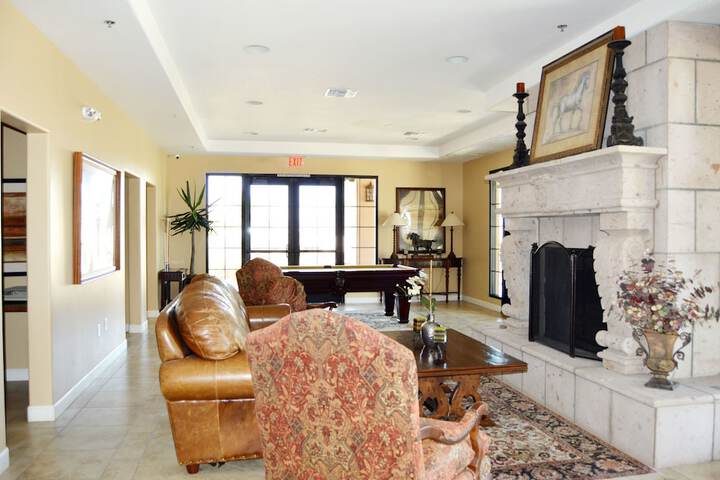 Hotel Interior 4 of 22