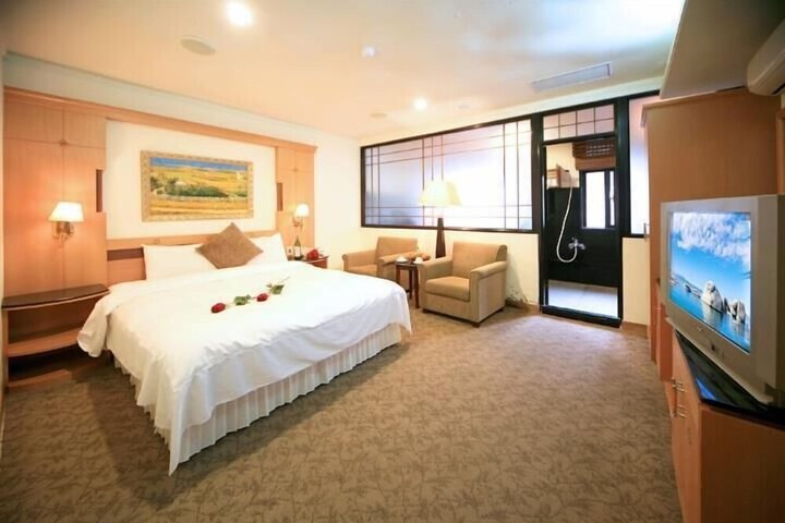 Room 28 of 59