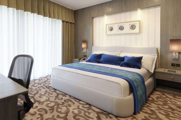 Room 6 of 37