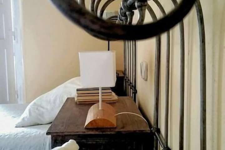 Room 18 of 76