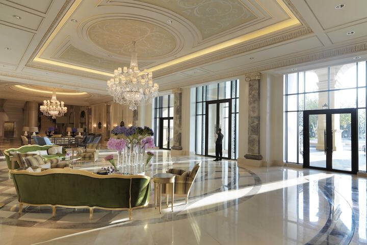 Entrance & Lobby