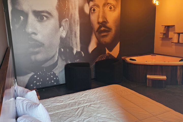 Room 26 of 45