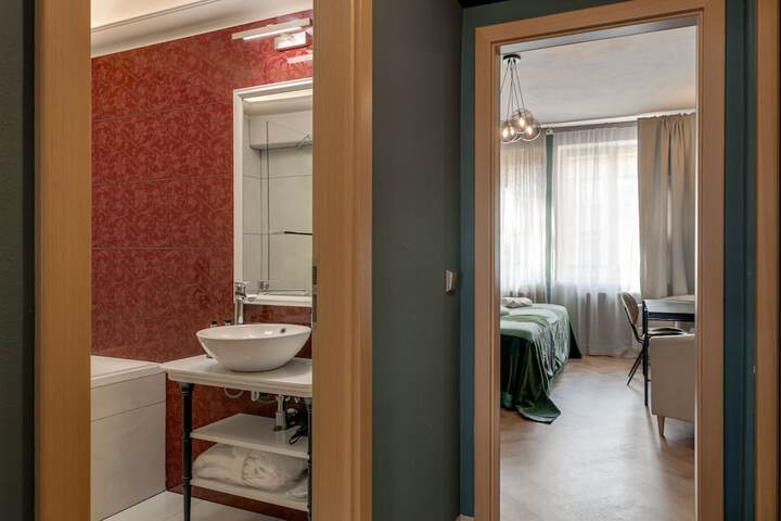 Room 21 of 24
