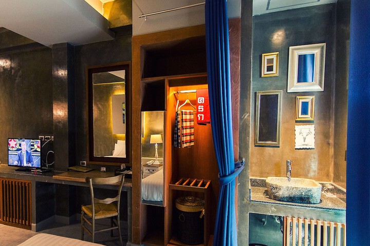 Room amenity