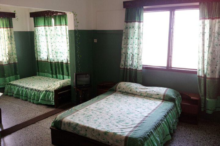 Room 6 of 52