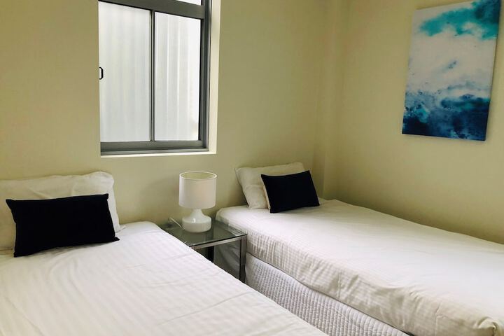 Room 3 of 15