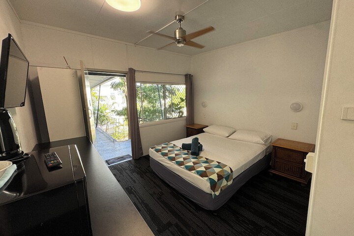 Room 4 of 47