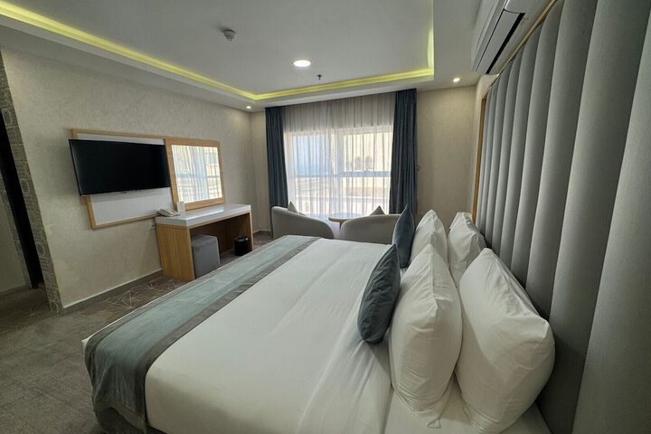 Room 10 of 47