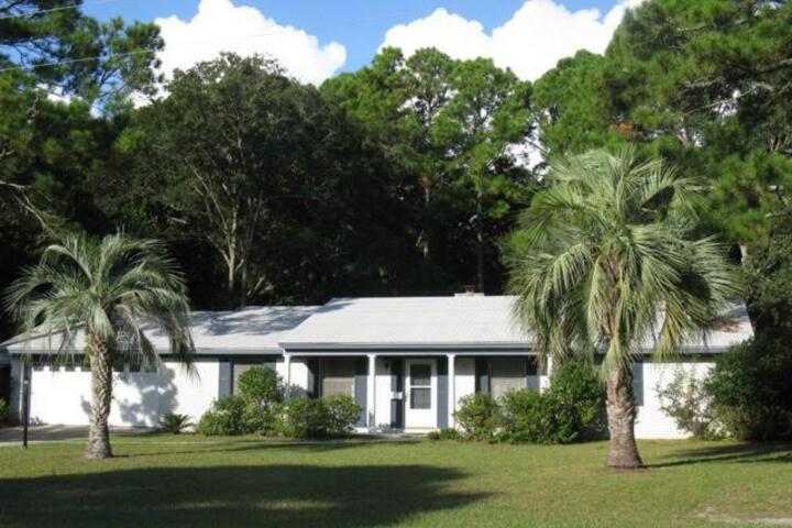 Exterior of Hollybourne II