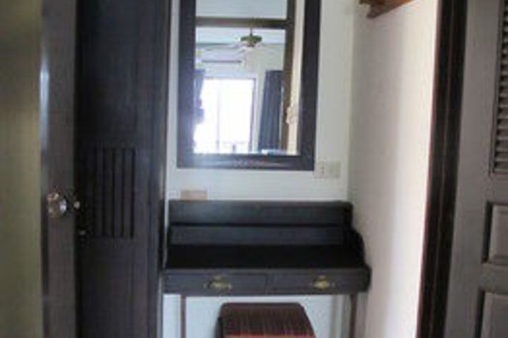 Room 16 of 21