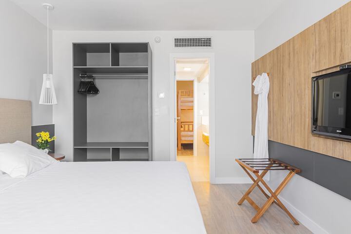 Room 10 of 88