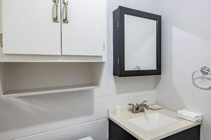 Room 142 of 174