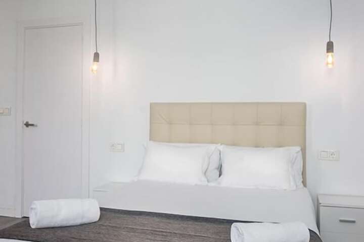 Room 10 of 43