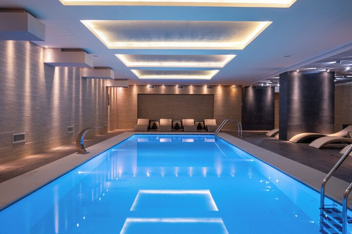 Hotel with Pool