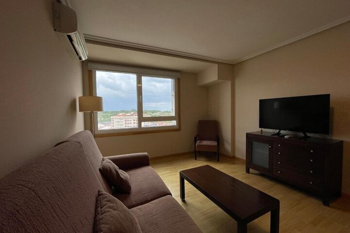 Room 25 of 42