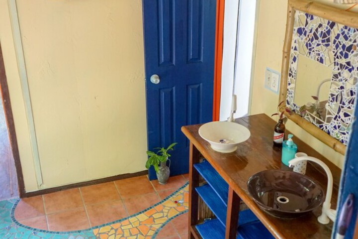 Room 71 of 87