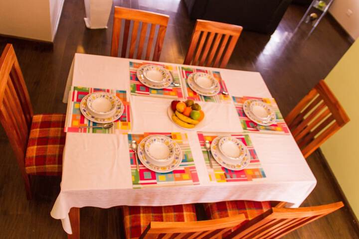 Dining 28 of 34