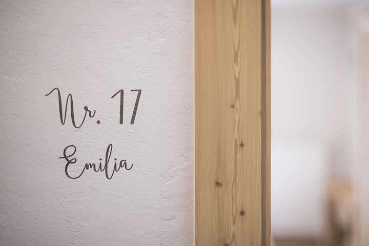 Room 57 of 214