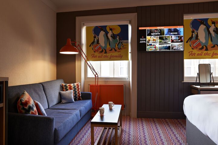 Room 20 of 60