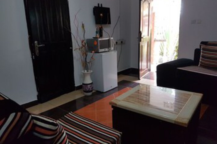 Room 28 of 32