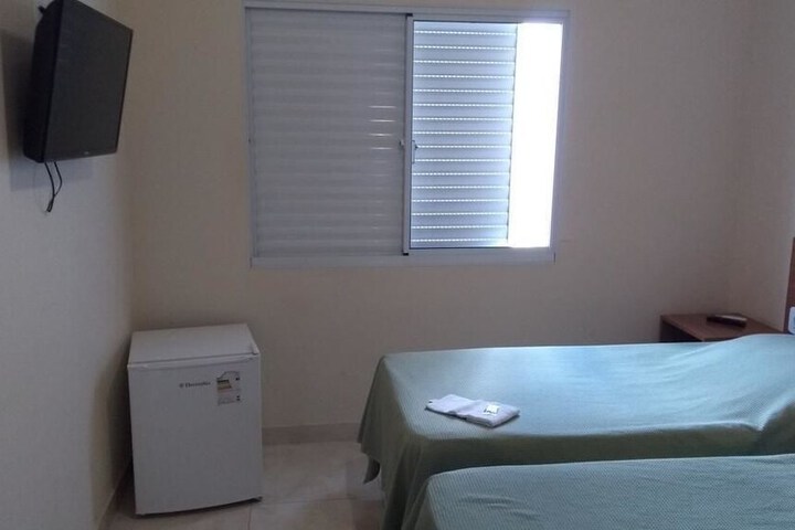 Room 5 of 31