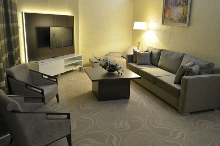 Room 25 of 63