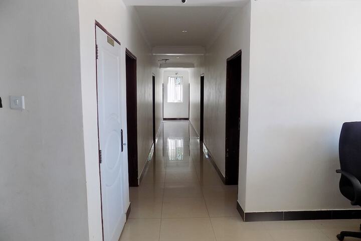 Ballroom/Hall 32 of 37