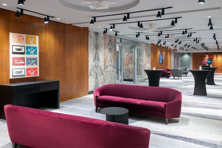 Meeting facility