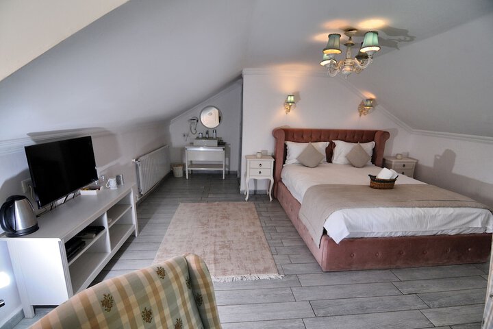 Room 20 of 156