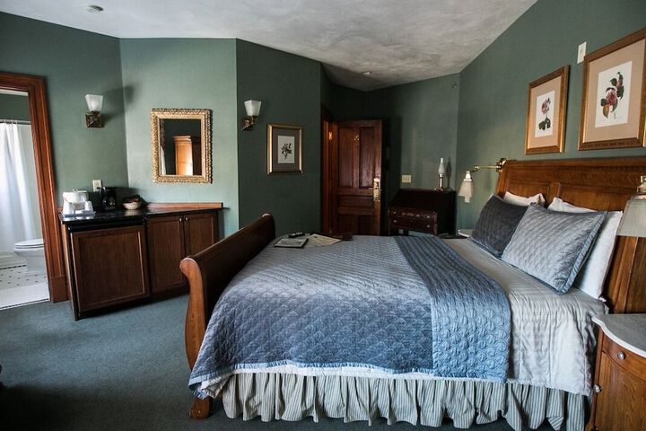 Room 12 of 29