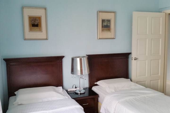 Room 8 of 64