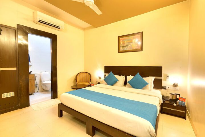 Room 8 of 27