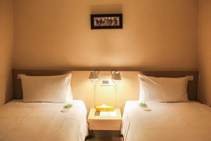 Room 5 of 56