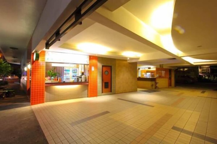 Entrance & Lobby