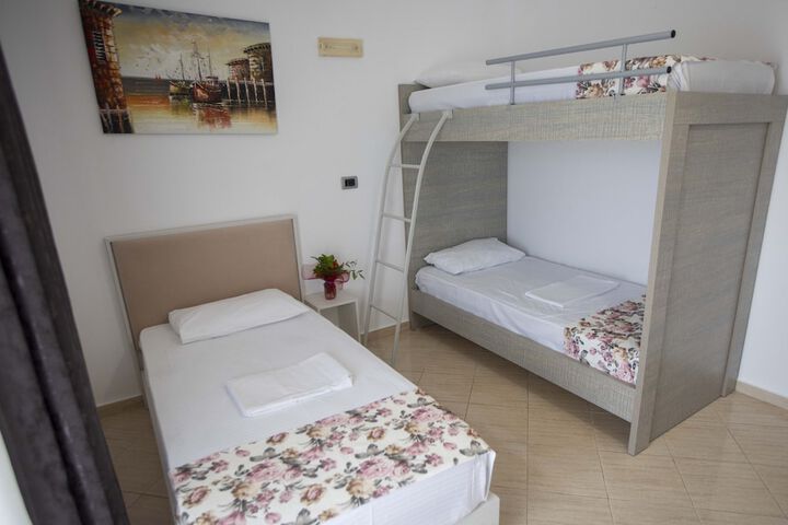 Room 43 of 131