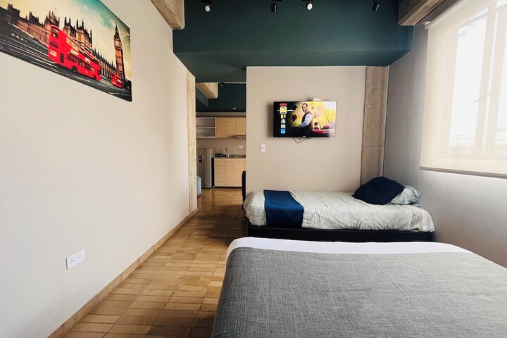 Room 32 of 84