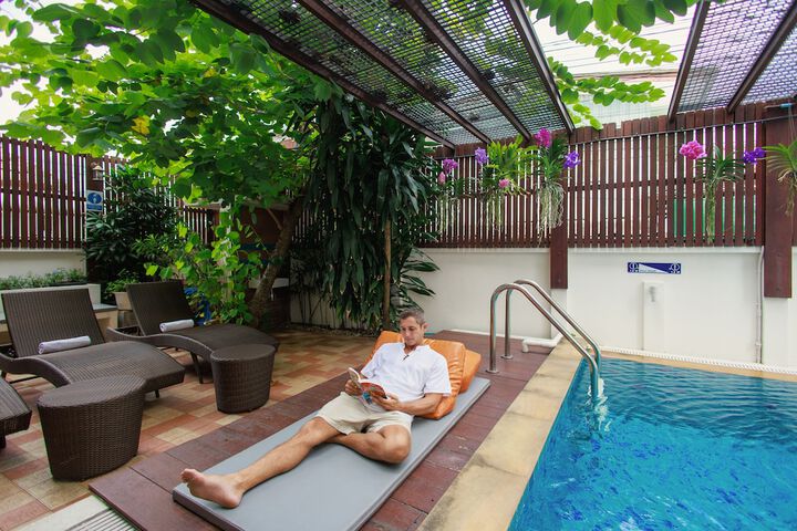 Pool 93 of 140