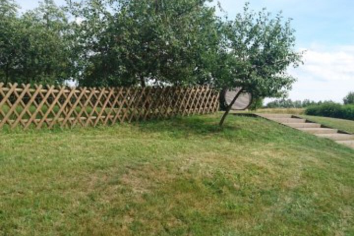 Property Grounds 48 of 53