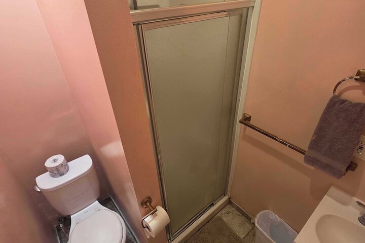 Room 50 of 91