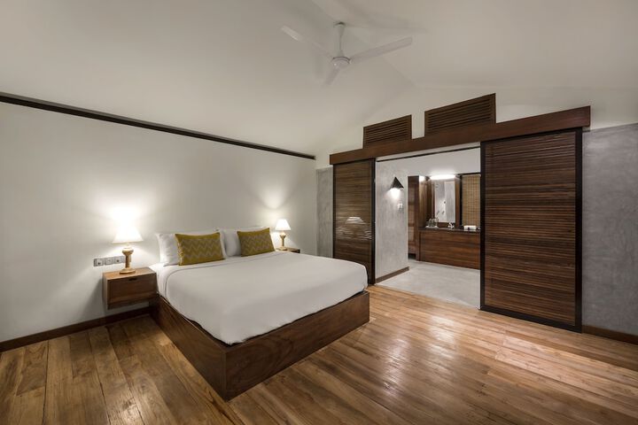 Room 8 of 49