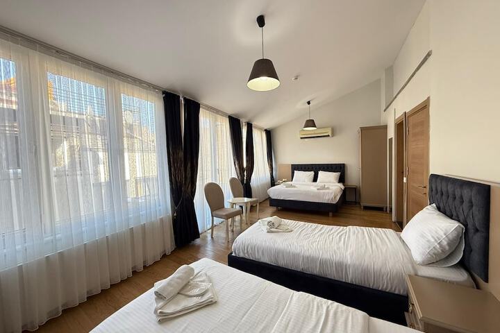 Room 41 of 84