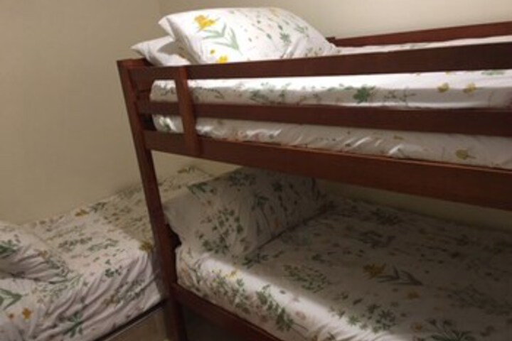 Room 5 of 13