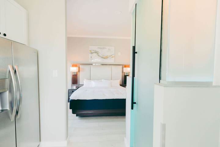Room 27 of 140