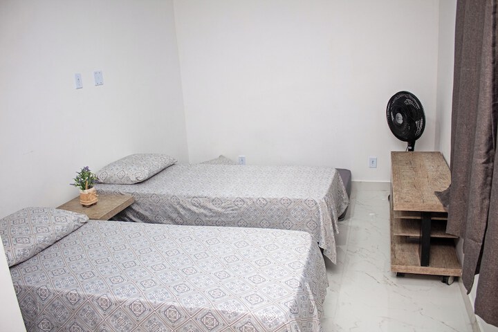 Room 13 of 32