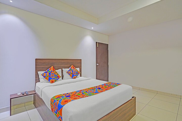 Room 8 of 26
