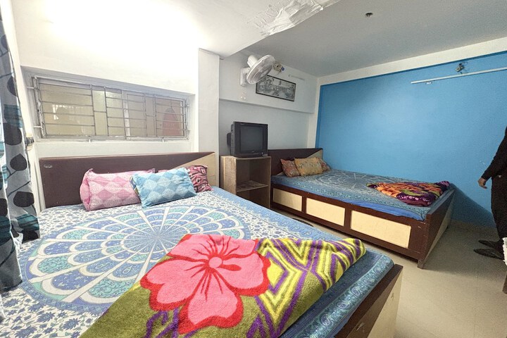 Room 15 of 35