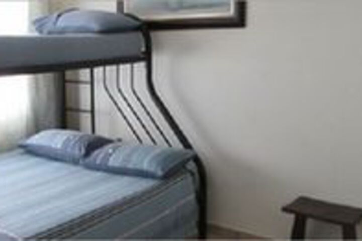 Room 4 of 11