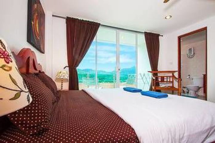 Room 27 of 50