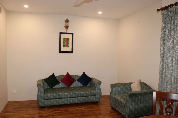 Room 26 of 181