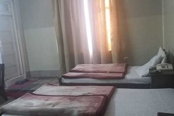 Room 3 of 11